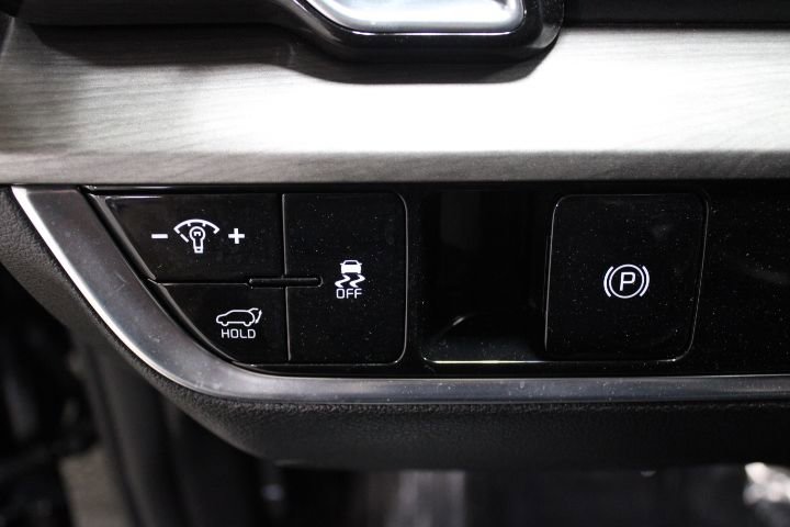 Used 2023 Kia Sportage X-Line w/ X-Line Premium Package AWD/4WD image 39