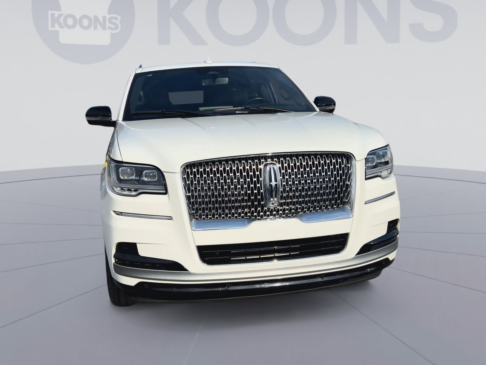 Used 2023 Lincoln Navigator Reserve AWD/4WD image 5