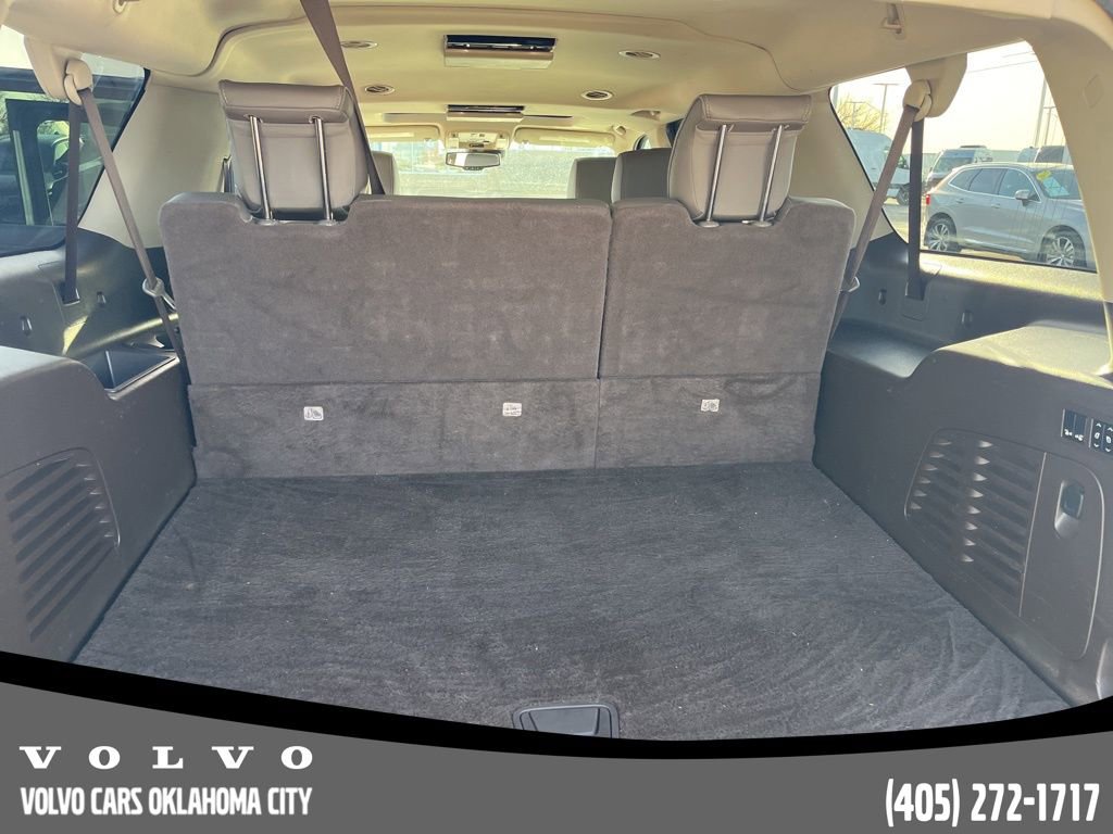 Used 2020 GMC Yukon XL Denali w/ Denali Premium Package image 21