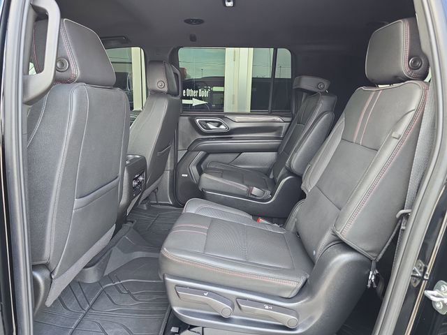 Used 2024 Chevrolet Suburban RST w/ Luxury Package AWD/4WD image 15