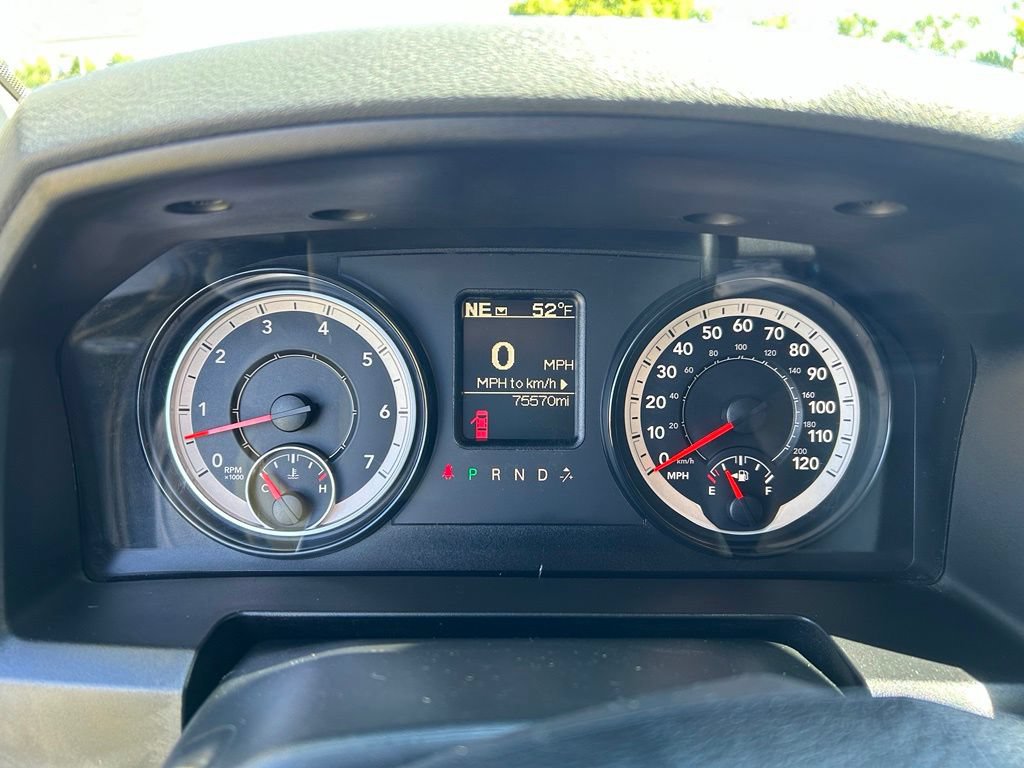 Used 2017 RAM 1500 Express AWD/4WD image 12