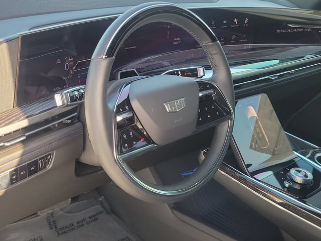 New 2026 Cadillac Escalade IQL Sport 1 w/ LPO, Floor Liner Package AWD/4WD image 24