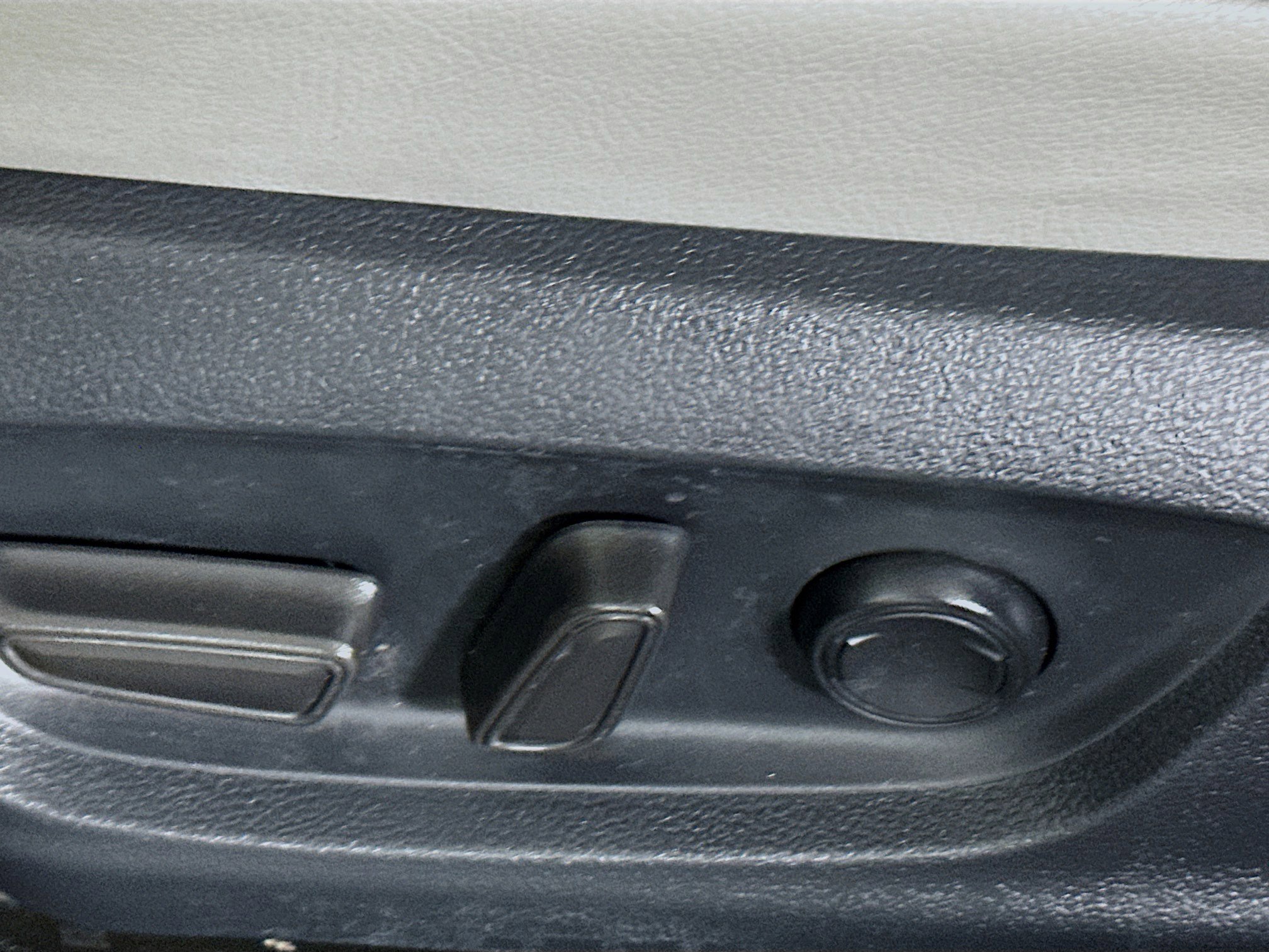 Used 2024 Toyota Camry SE image 13