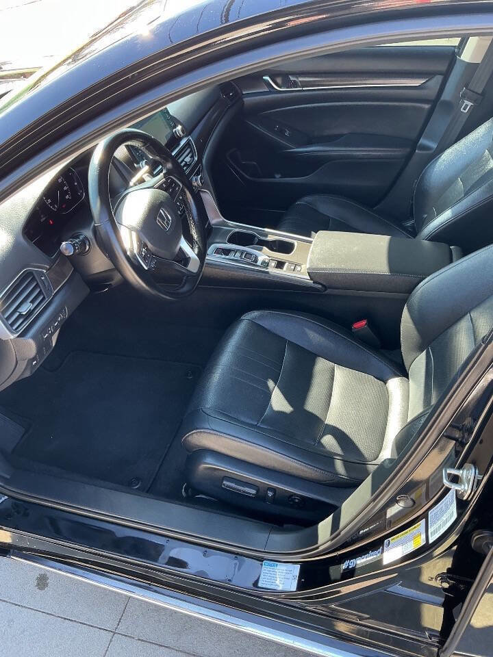 Used 2019 Honda Accord Touring image 12