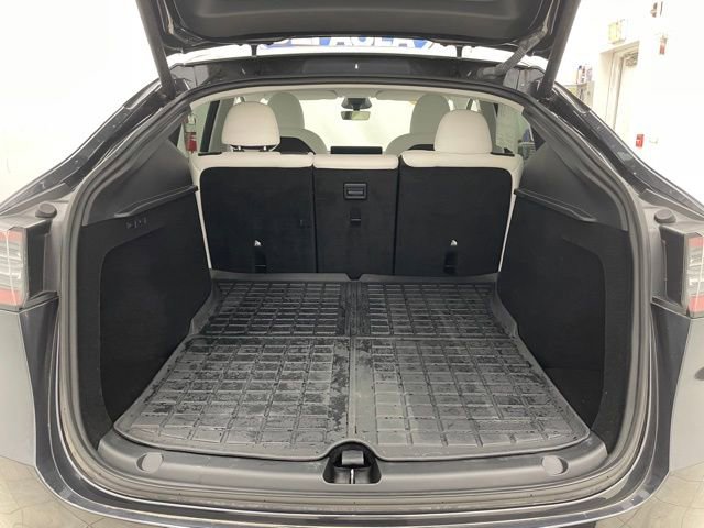 Used 2024 Tesla Model Y Performance image 12
