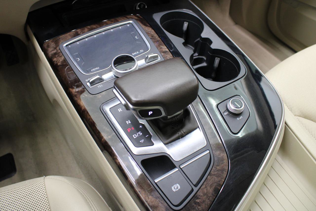 Used 2017 Audi Q7 3.0T Prestige w/ Prestige Package image 71