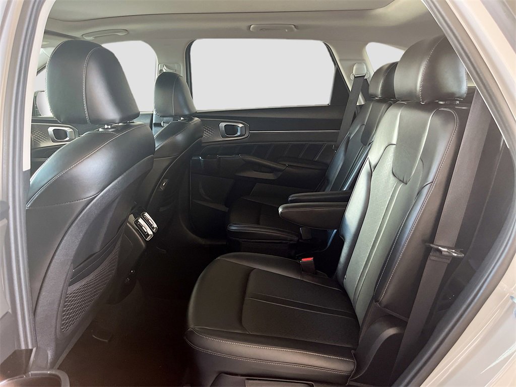 Used 2022 Kia Sorento SX image 25