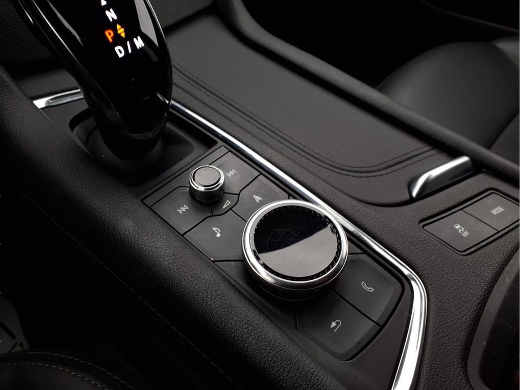 Used 2022 Cadillac XT5 Premium Luxury image 6