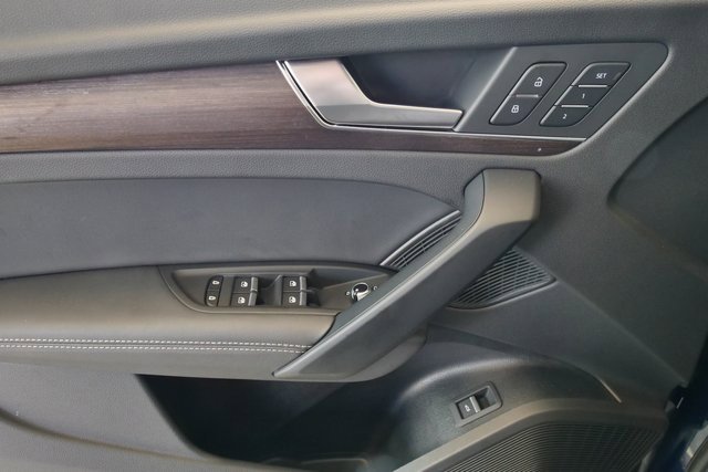 Certified 2025 Audi Q5 2.0T Premium Plus w/ Premium Plus Package image 31