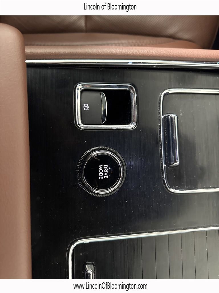 Certified 2025 Lincoln Aviator Reserve w/ Illumination Package image 49