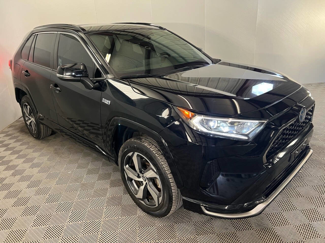 Used 2021 Toyota RAV4 SE AWD/4WD image 4