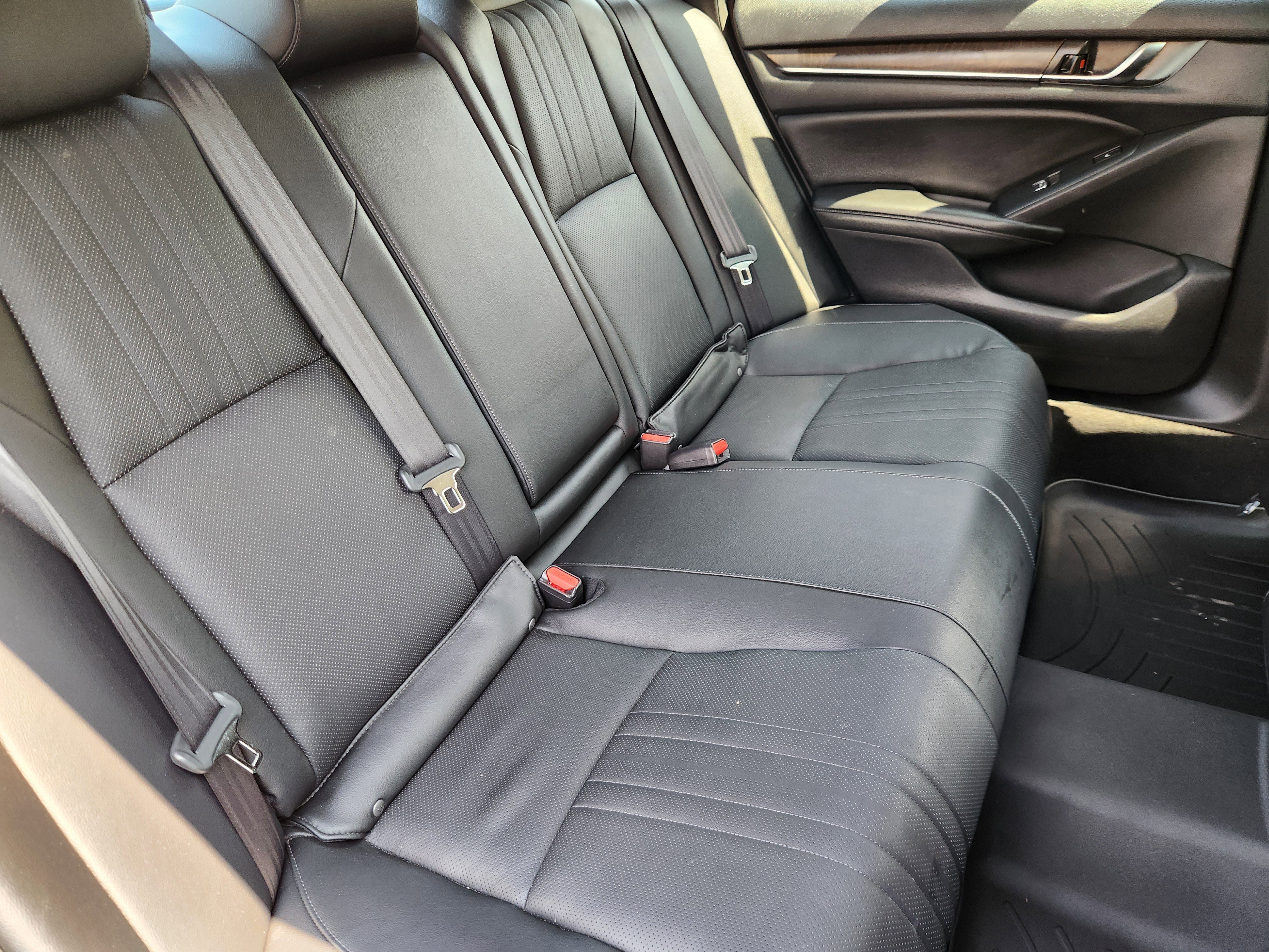 Used 2019 Honda Accord Touring image 17