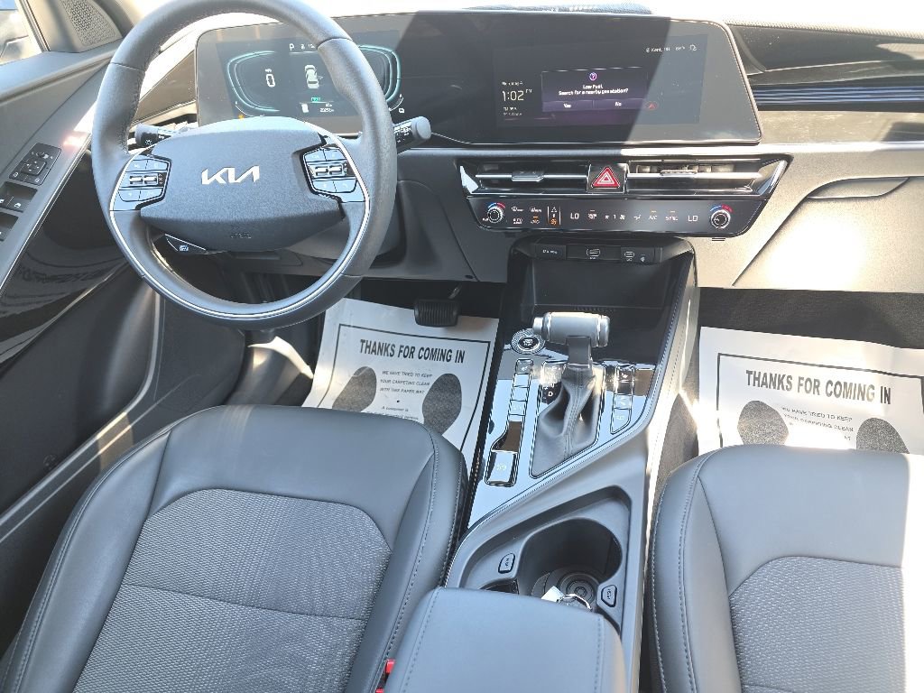 Used 2025 Kia Niro EX FWD image 20