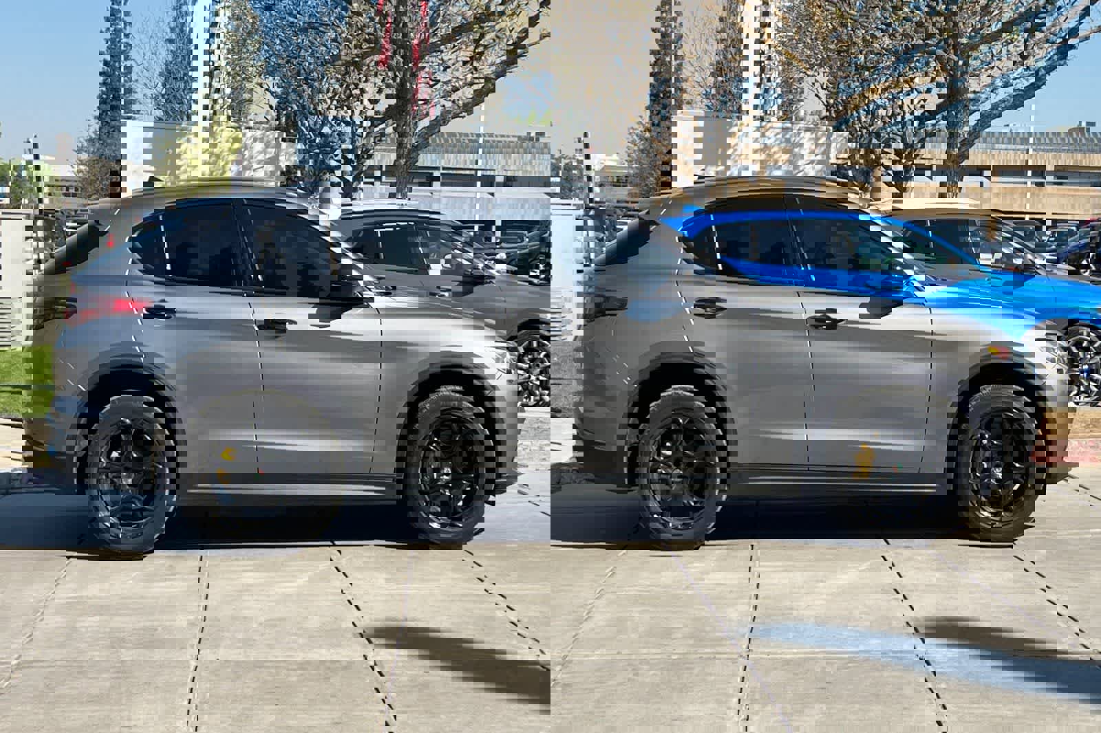 Used 2018 Alfa Romeo Stelvio image 9