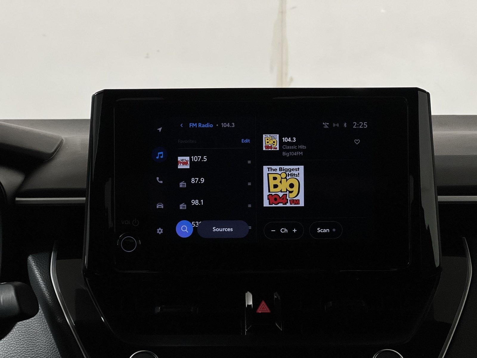 Used 2024 Toyota Corolla SE FWD image 18