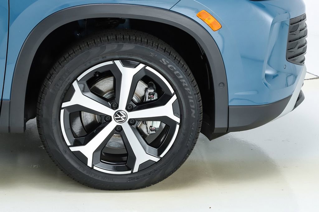 New 2026 Volkswagen Tiguan SE image 14