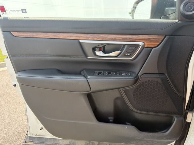 Used 2018 Honda CR-V Touring image 41