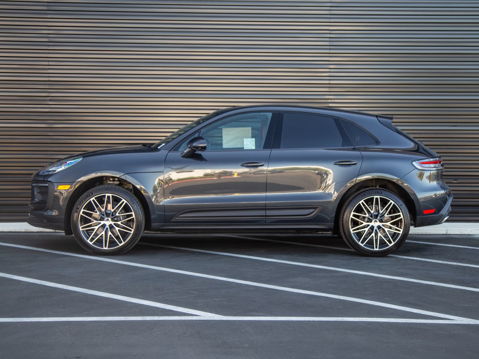 New 2026 Porsche Macan AWD/4WD image 2