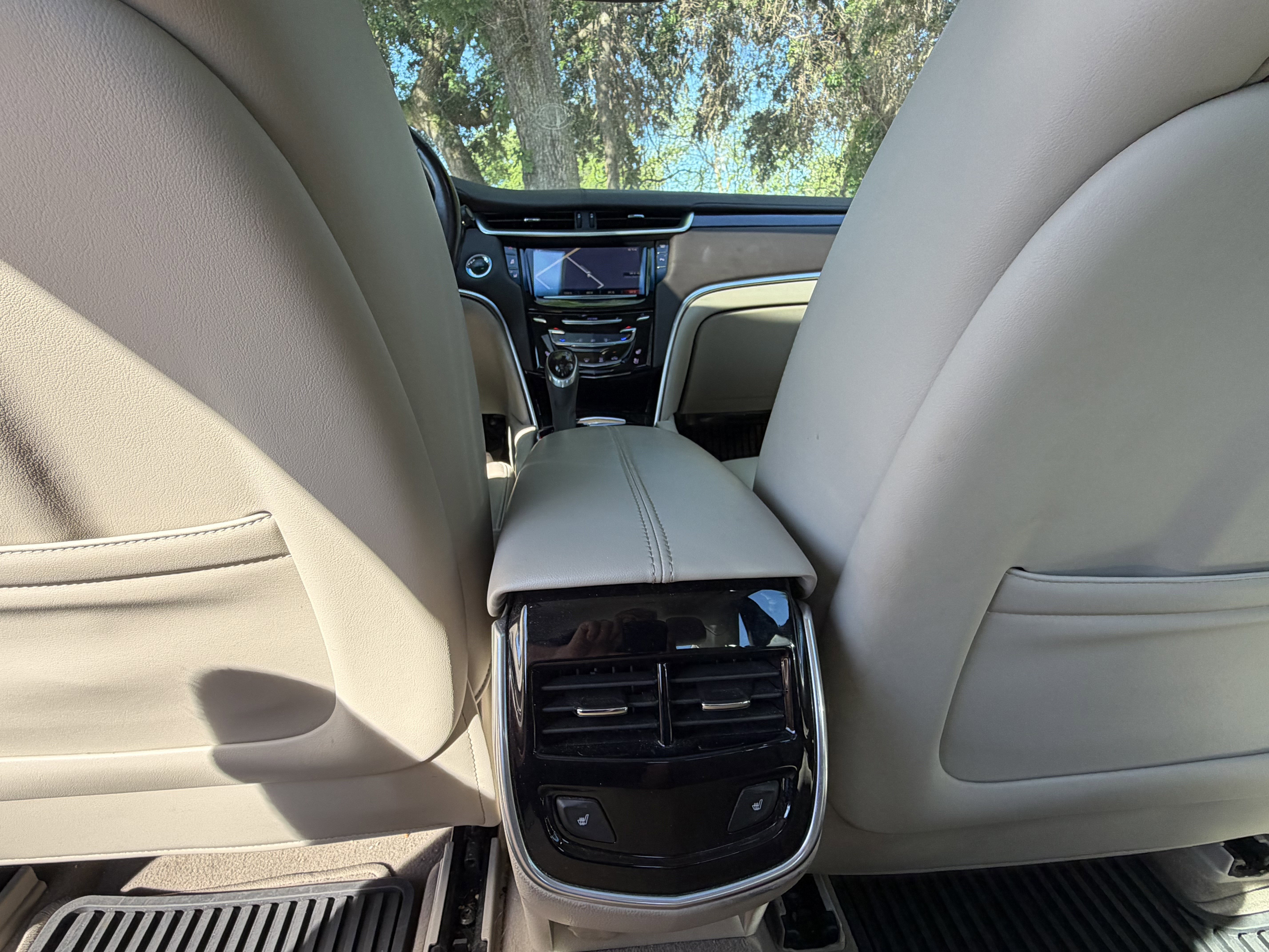 Used 2014 Cadillac XTS Luxury w/ Driver Awareness Package AWD/4WD image 38