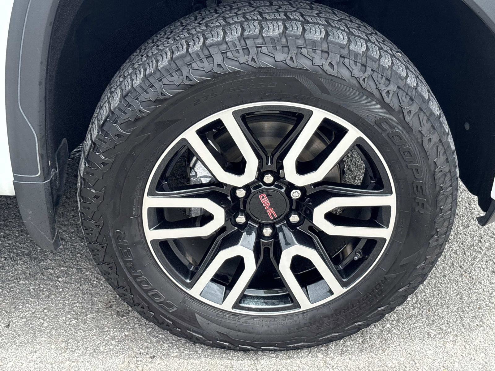 Certified 2022 GMC Sierra 1500 AT4 w/ AT4 Premium Package AWD/4WD image 10