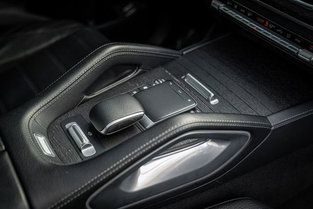 Used 2022 Mercedes-Benz GLS 450 4MATIC image 43