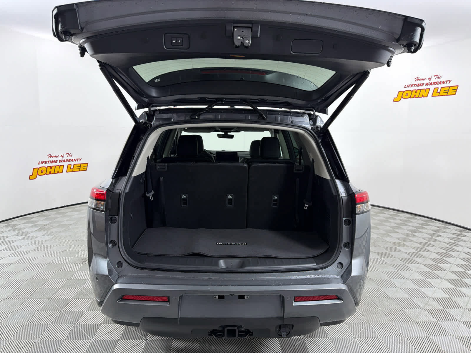 New 2026 Nissan Pathfinder SL w/ SL Premium Package image 5