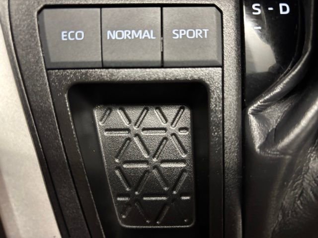Used 2024 Toyota RAV4 XLE Premium image 30