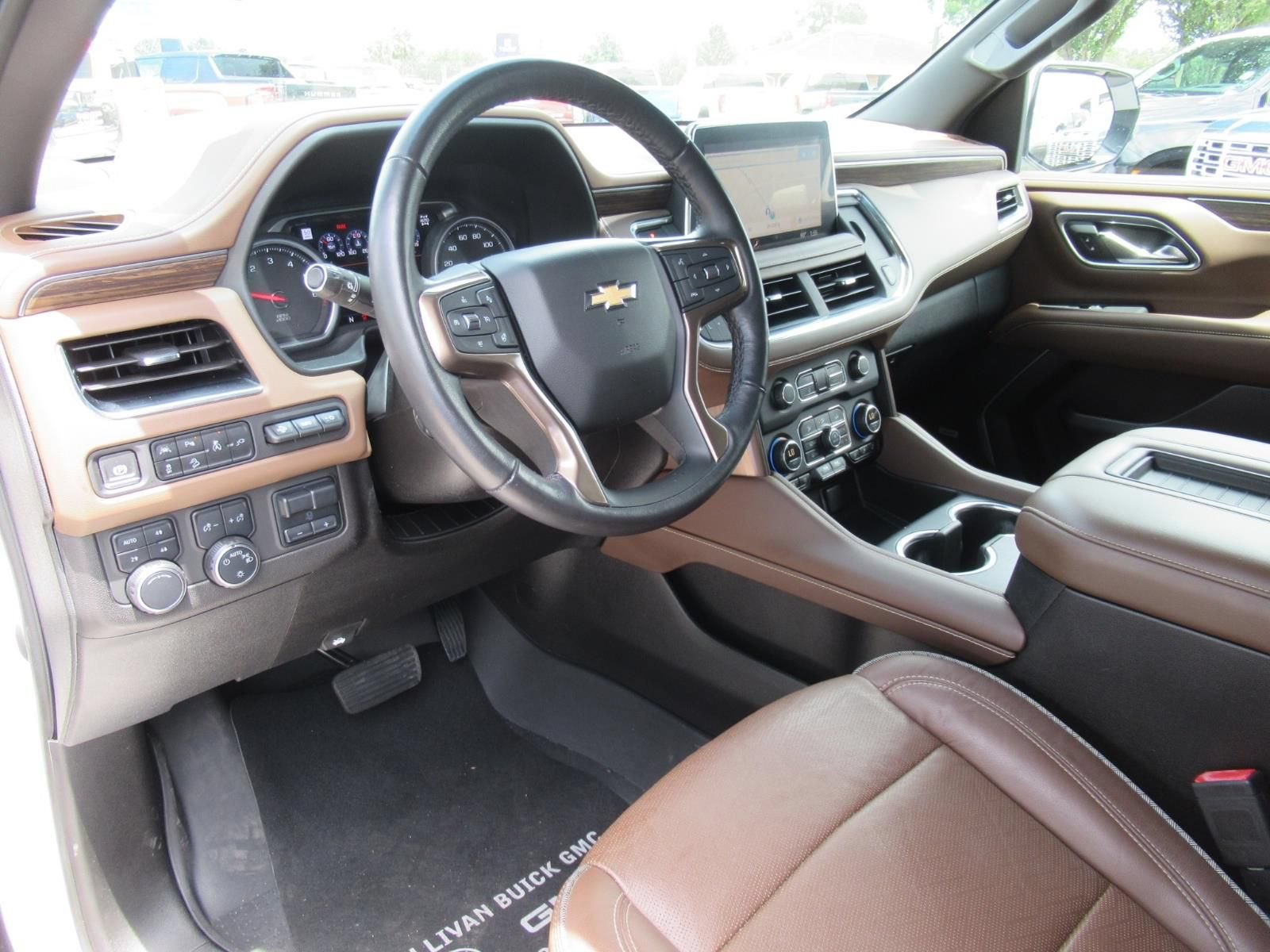 Used 2021 Chevrolet Tahoe High Country w/ Premium Package AWD/4WD image 22