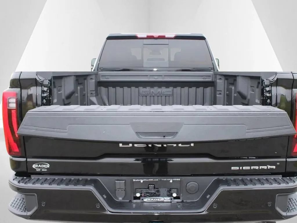 New 2026 GMC Sierra 3500 Denali AWD/4WD image 42