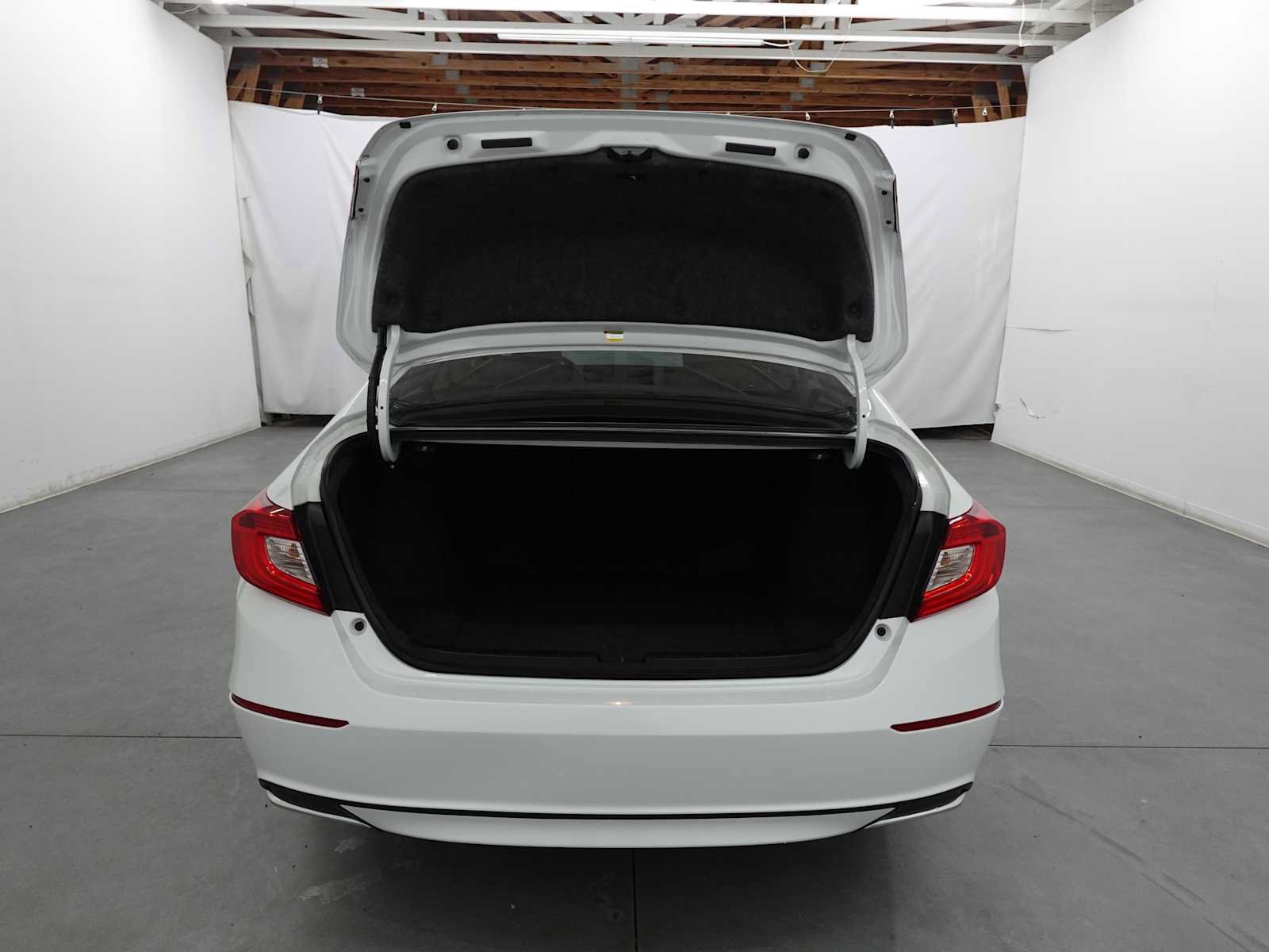Certified 2019 Honda Accord EX-L image 29