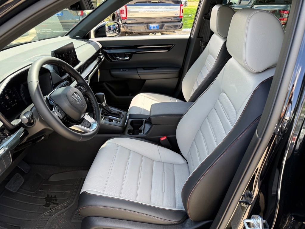 Used 2026 Honda CR-V Sport Touring image 14