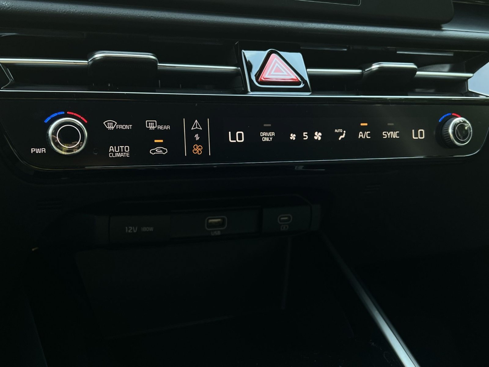 New 2026 Kia Niro LX FWD image 25
