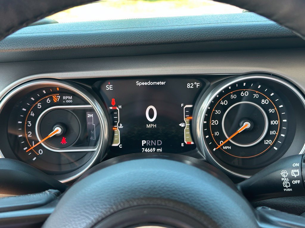 Used 2018 Jeep Wrangler Unlimited Sport S AWD/4WD image 32