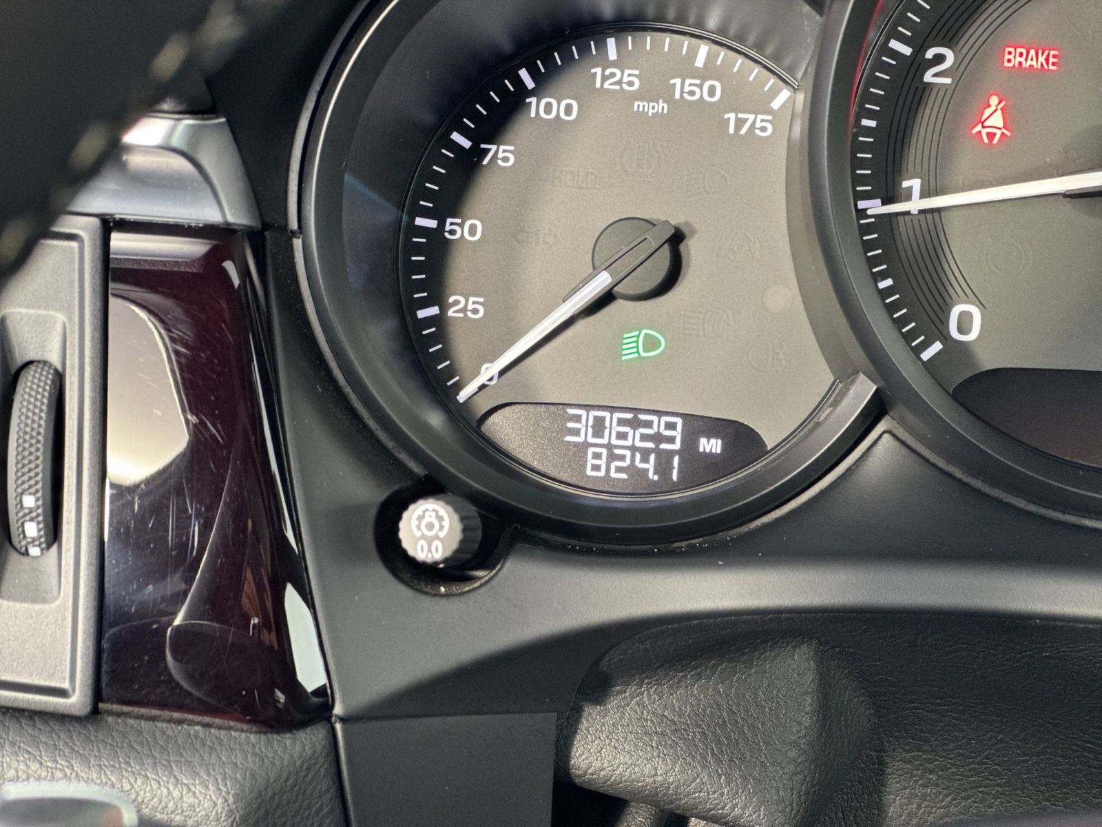 Certified 2022 Porsche Macan AWD/4WD image 31