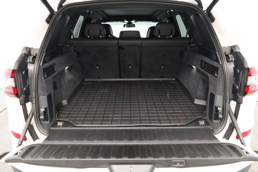 Used 2022 BMW X5 M50i w/ Executive Package image 21