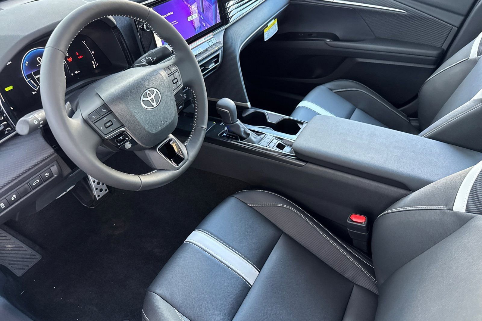 New 2026 Toyota Camry SE FWD image 10