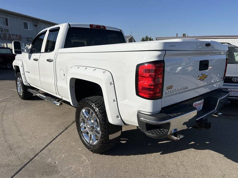 Used 2015 Chevrolet Silverado 2500 LT w/ LT Convenience Package RWD image 4