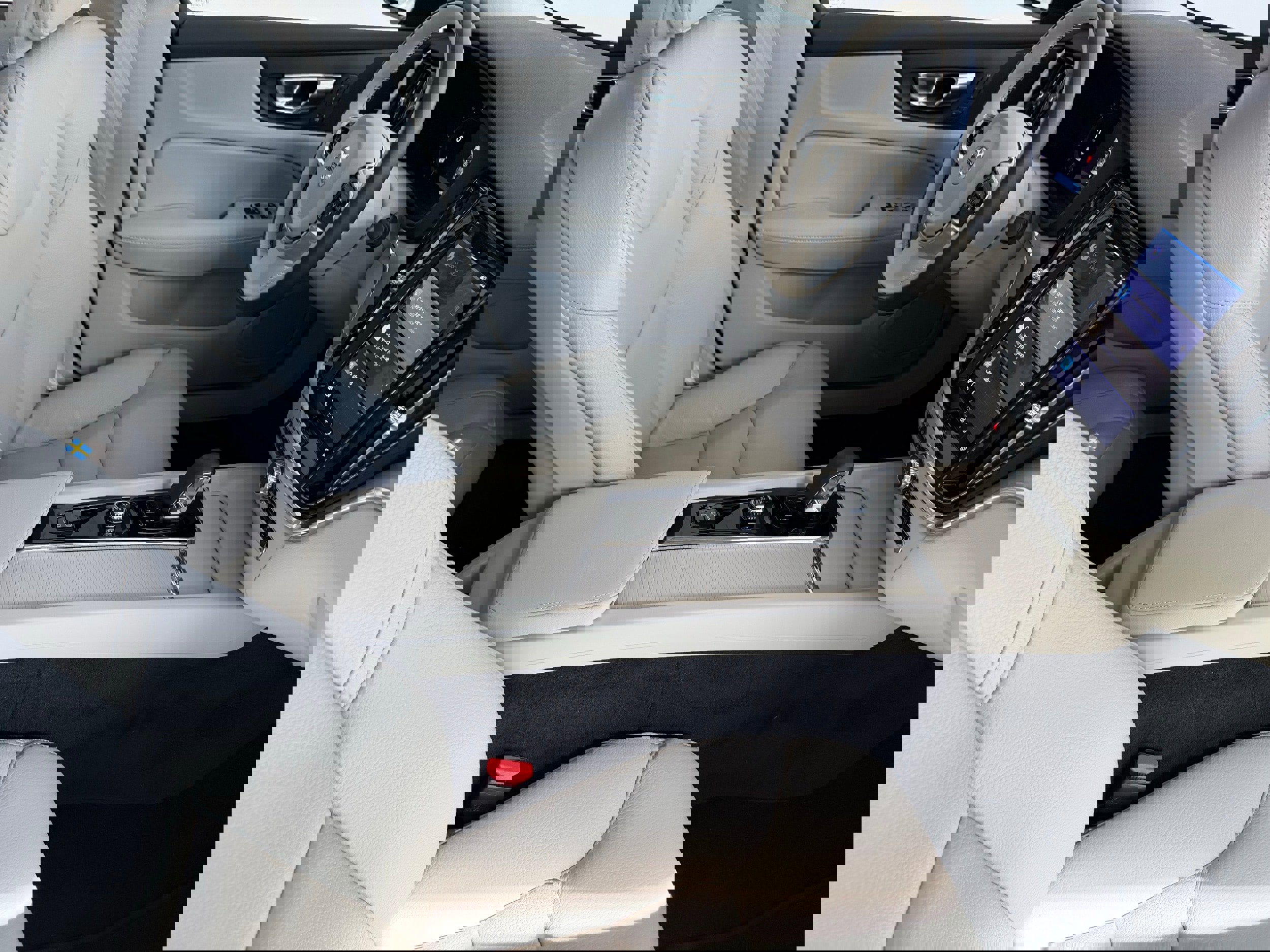 Certified 2025 Volvo S60 B5 Core image 20