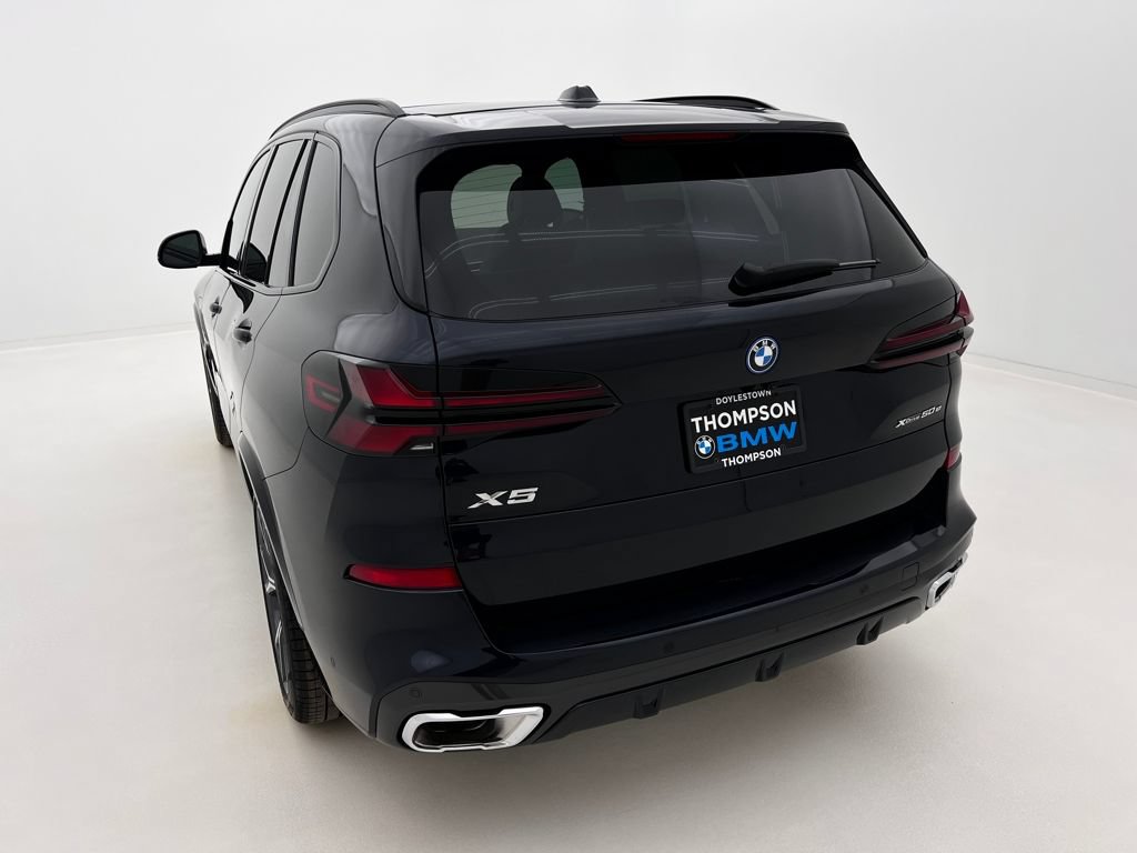 New 2026 BMW X5 xDrive50e w/ M Sport Package AWD/4WD image 6