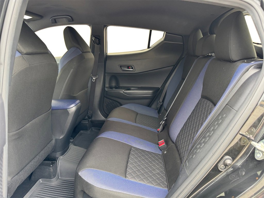 Used 2021 Toyota C-HR XLE image 19