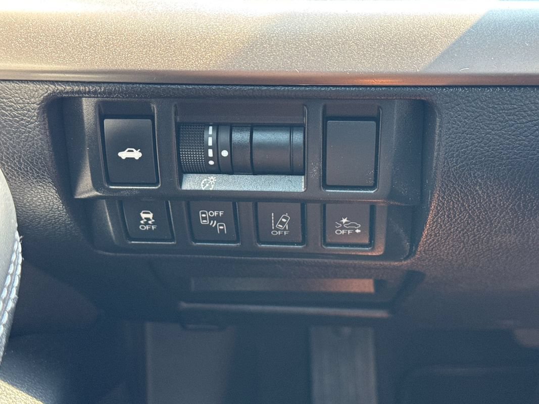 Used 2018 Subaru Legacy 2.5i Premium w/ Eyesight & BSD & Rcta & HBA AWD/4WD image 27