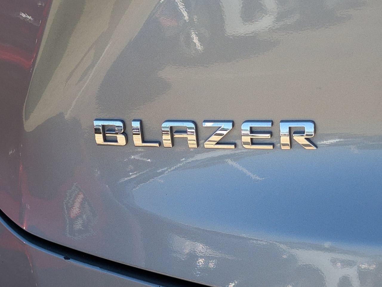 Used 2025 Chevrolet Blazer LT FWD image 8