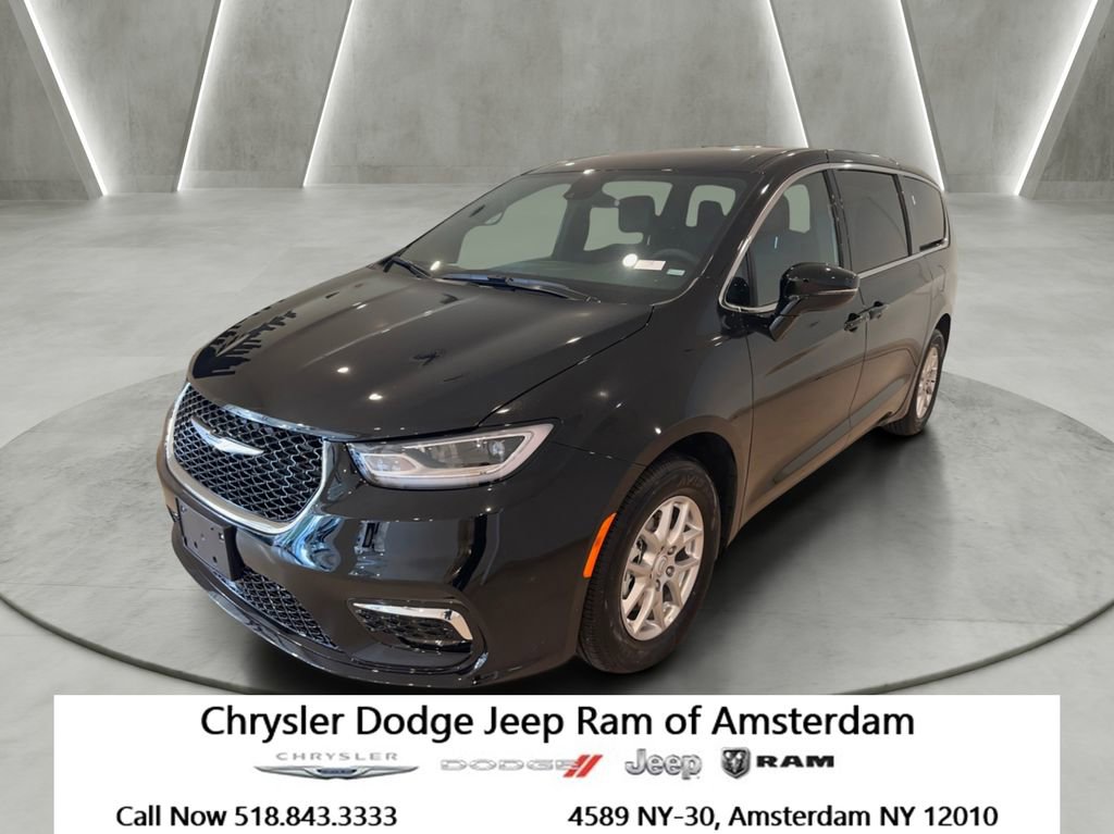 Used 2026 Chrysler Pacifica Select FWD image 1