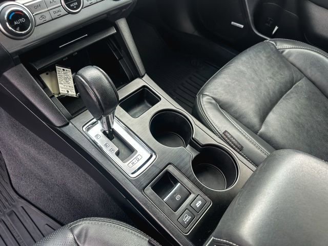 Used 2017 Subaru Outback 2.5i Limited image 19