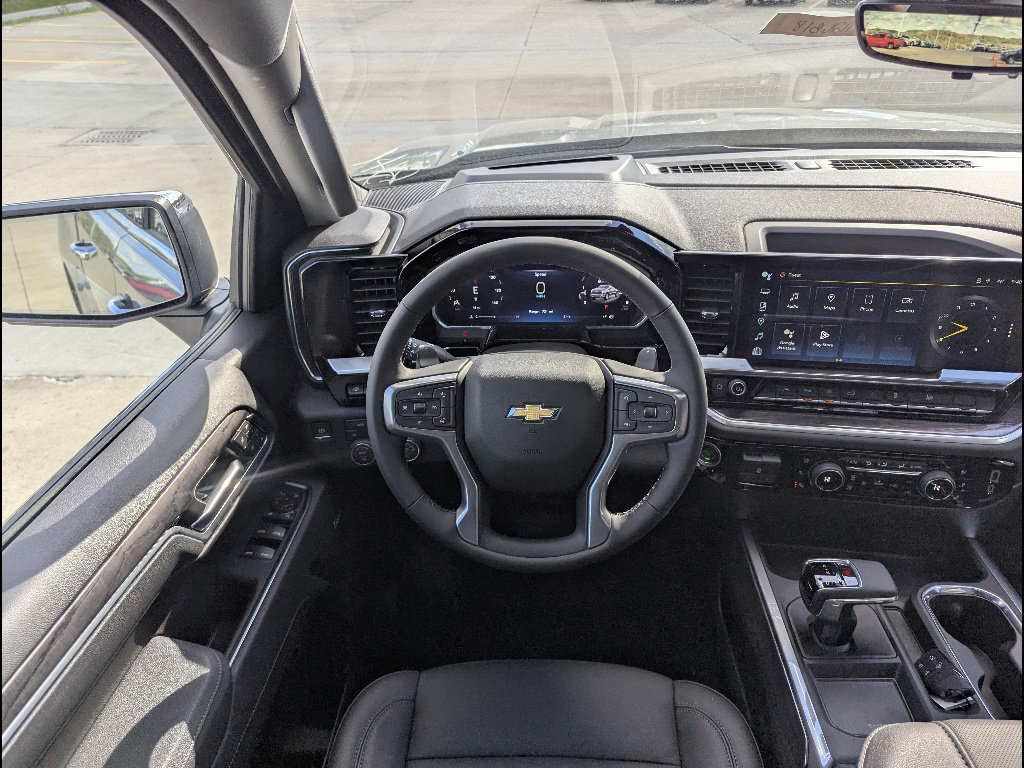 New 2026 Chevrolet Silverado 1500 LTZ w/ Technology Package AWD/4WD image 3