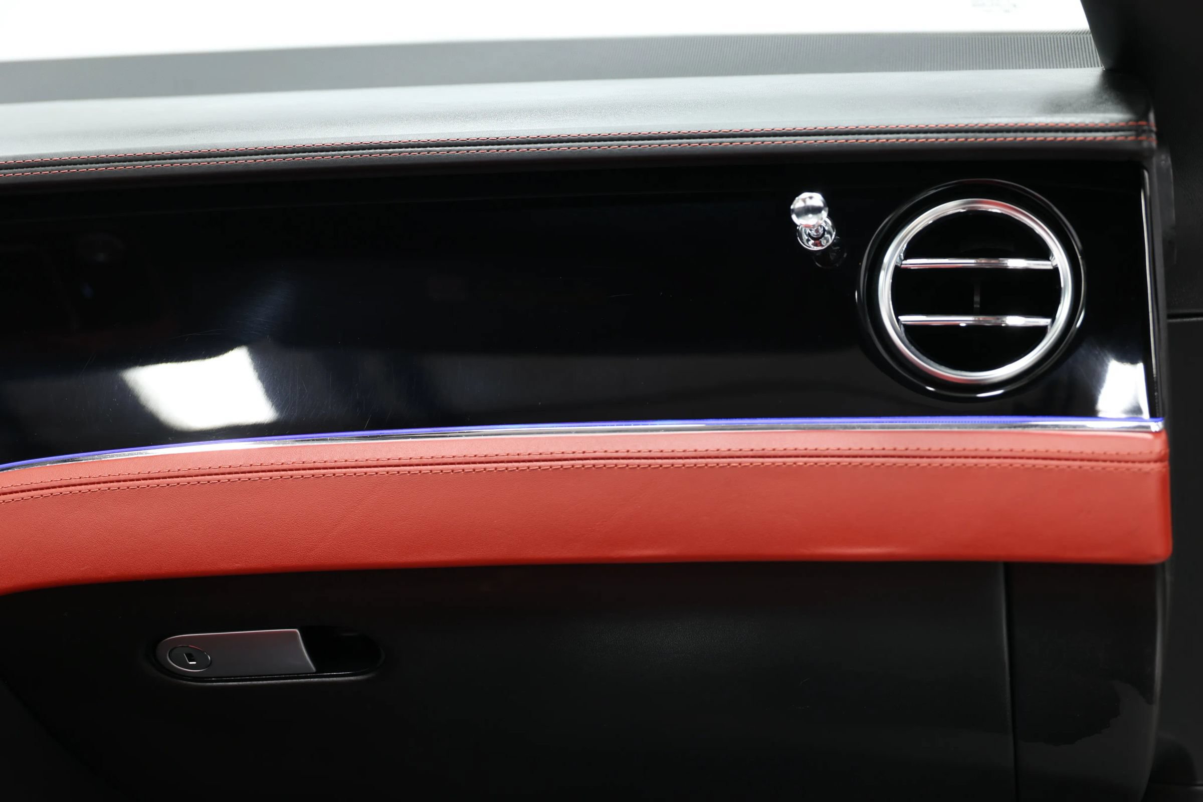Used 2020 Bentley Continental GT V8 AWD/4WD image 98