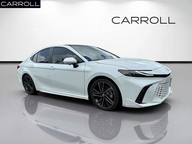 Used 2025 Toyota Camry XSE w/ Premium Plus Package FWD image 1