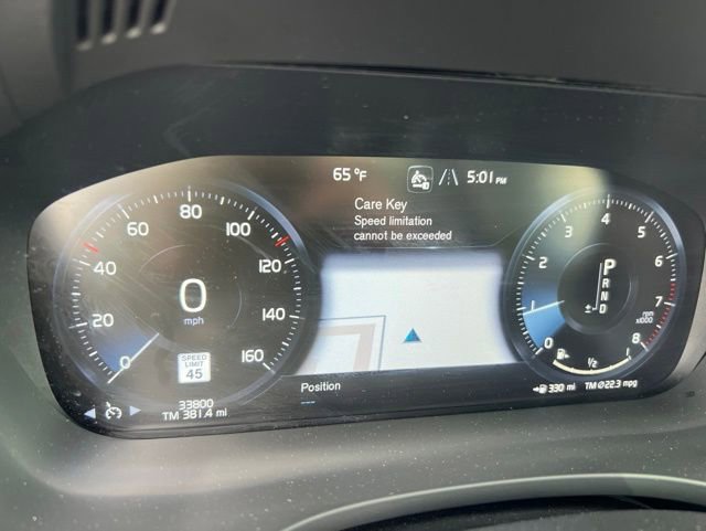 Used 2021 Volvo XC60 T5 Momentum w/ Protection Package Premier AWD/4WD image 11