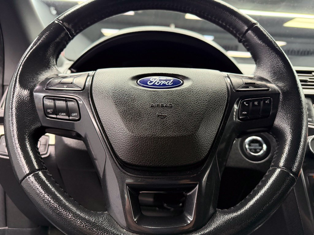 Used 2018 Ford Explorer XLT FWD image 23