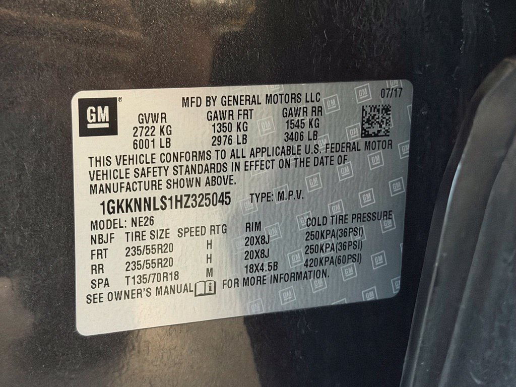 Used 2017 GMC Acadia SLT w/ LPO, Floor Liner Package FWD image 30